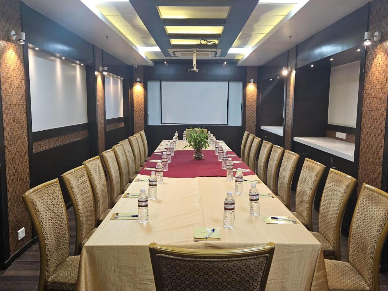 Hotel Park Elanza Chennai Eksteriør billede